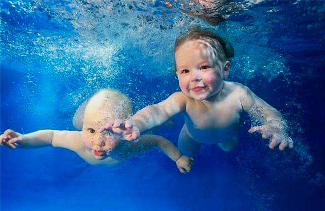 neonati in acqua