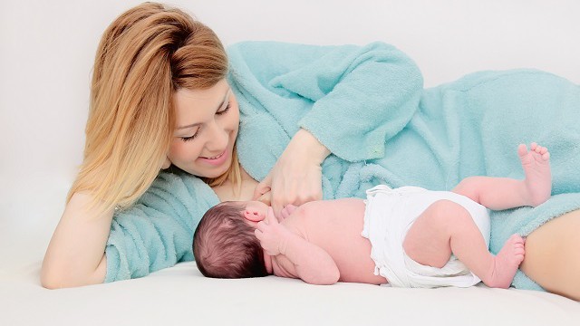 allattamento-neonato