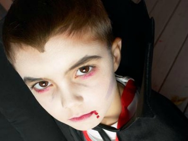 foto trucco vampiro bambino halloween