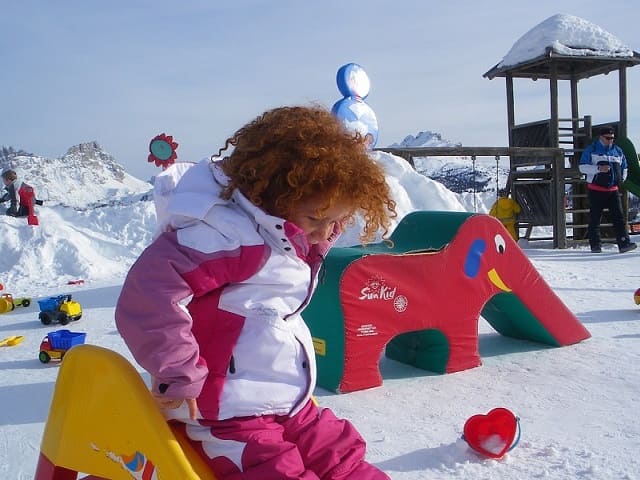 foto bambini sulla neve
