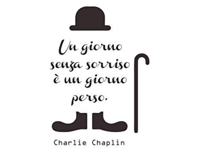 foto buongiorno amici Charlie Chaplin